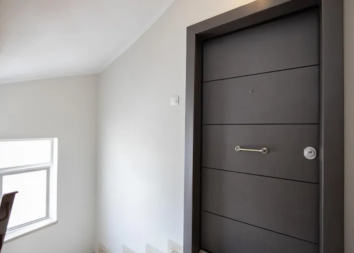Live Like A Local In A Stylish Home!